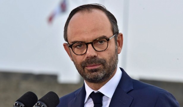 Le Premier ministre Edouard Philippe lve le voile  sur les mesures budgtaires pour 2019